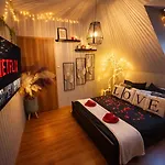 Romantic House With Jakuzzi Appartement *