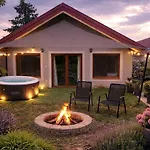 Appartement Romantic House With Jakuzzi Veszprémfajsz