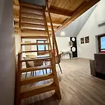 Romantic House With Jakuzzi *