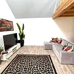 Romantic House With Jakuzzi Apartmán Veszprémfajsz