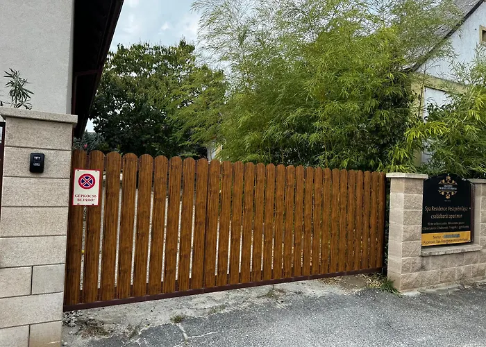 Családi Wellness Apartamento