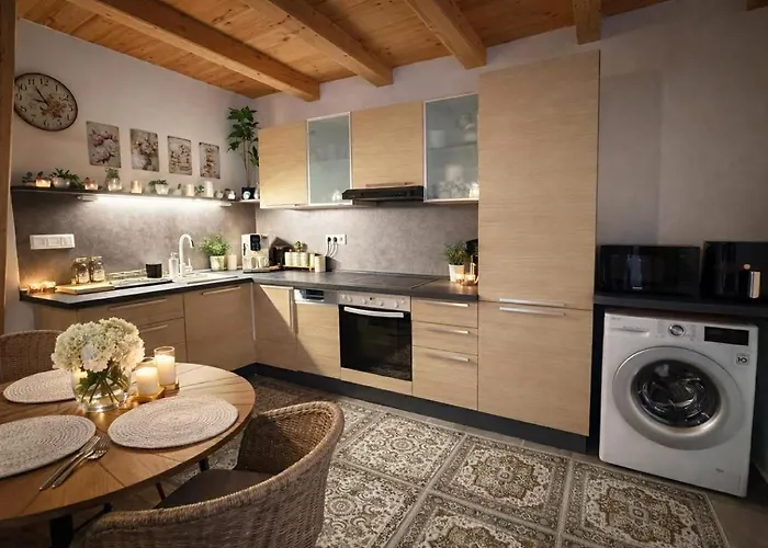 Apartment Romantic House With Jakuzzi *